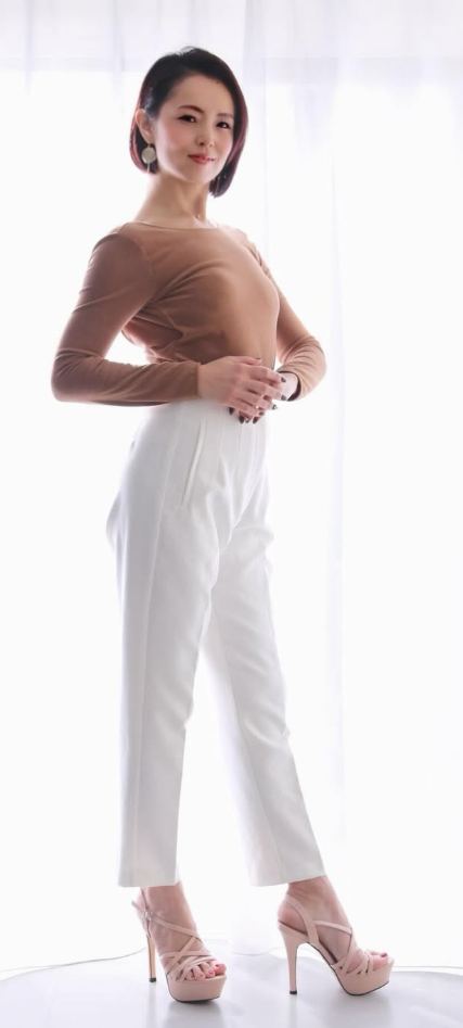 代表インストラクター MOMI プロフィール写真